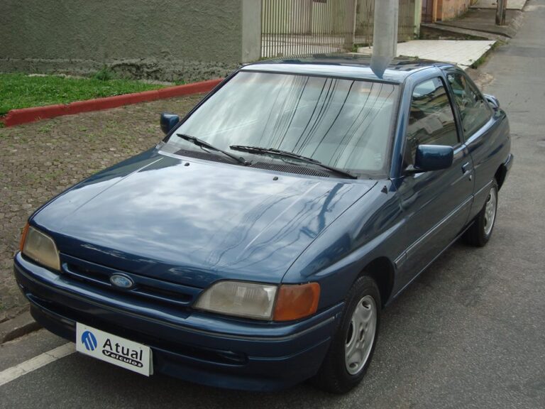 Ford ESCORT GL 1.8I Manual
