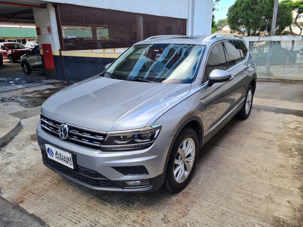 Volkswagen TIGUAN ALLSPACE COMFORTLINE 1.4 TSI FLEX, 7 LUGARES + TETO Automático